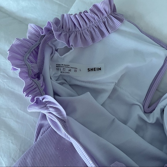 Sparkly Ribbed One-Piece - Picture 8 of 8